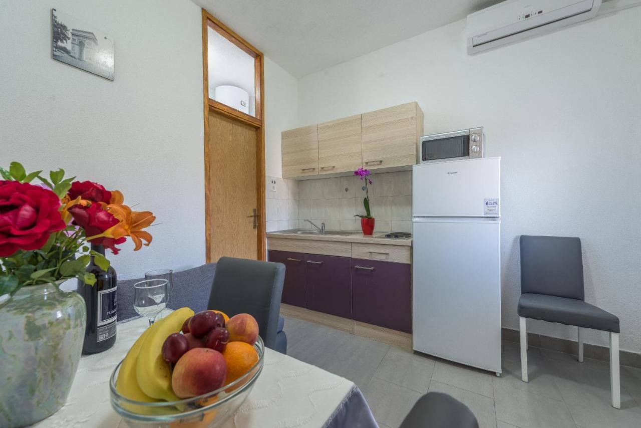 Apartmani Mlinar9 #2 Gornji Karin Extérieur photo