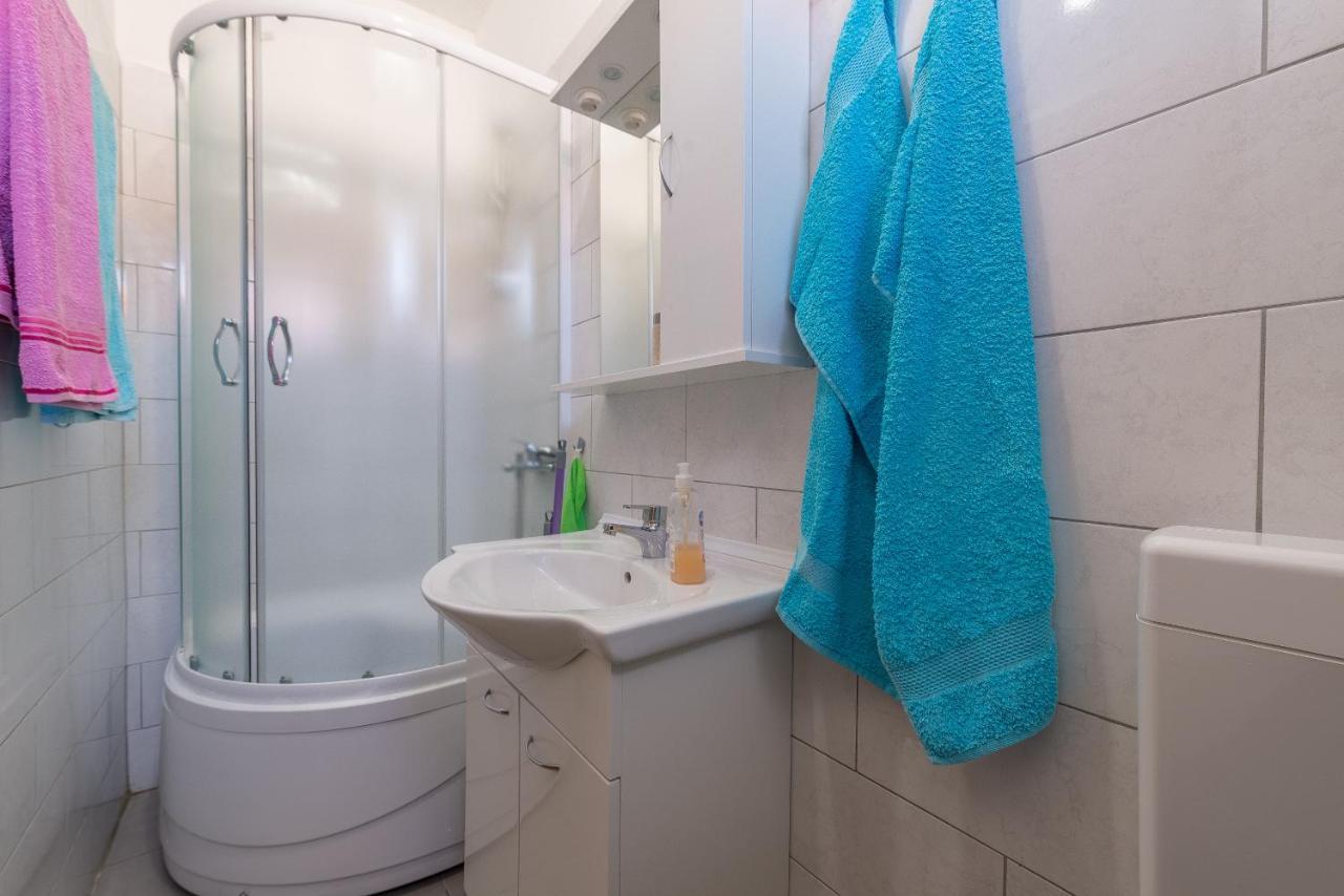 Apartmani Mlinar9 #2 Gornji Karin Extérieur photo