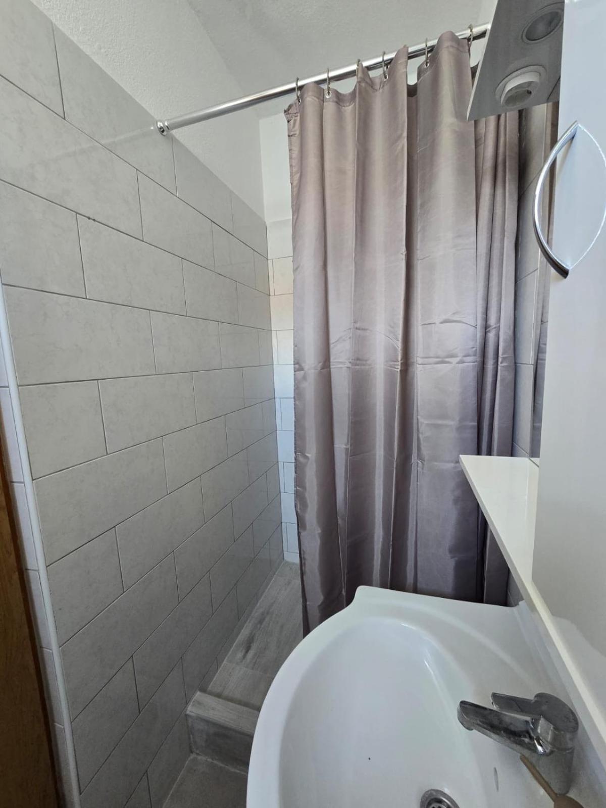 Apartmani Mlinar9 #2 Gornji Karin Extérieur photo